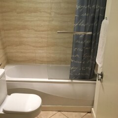 Отель Whitworth Street Apartments Великобритания, Манчестер - отзывы, цены и фото номеров - забронировать отель Whitworth Street Apartments онлайн ванная