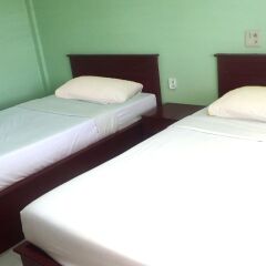 Отель Woodlands Inn Бангкок вид на фасад