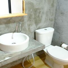 Отель King Kong Hostel @ Krabi Таиланд, Краби - отзывы, цены и фото номеров - забронировать отель King Kong Hostel @ Krabi онлайн ванная