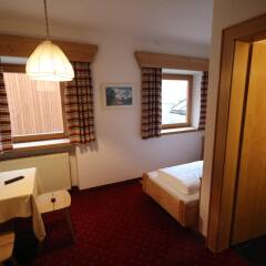 Hotel Greif Маллес-Веноста сейф в номере