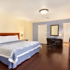 Days Inn by Wyndham Austin/University/Downtown in Austin, United States of America from 128$, photos, reviews - zenhotels.com guestroom photo 4