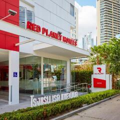 Отель Red Planet Bangkok Asoke парковка