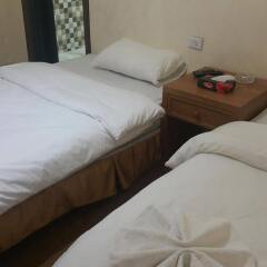 Al-Houriat Hotel комната для гостей фото 5