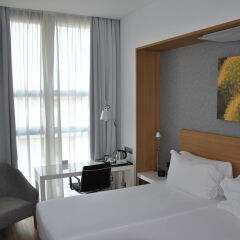 Отель Hilton Garden Inn Milan North Италия, Милан - - забронировать отель Hilton Garden Inn Milan North, цены и фото номеров комната для гостей фото 5
