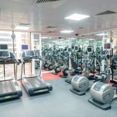 Radisson Blu Hotel, Dubai Deira Creek фитнесс-зал фото 3