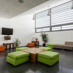 Отель Residencia Damia Bonet Валенсия комната для гостей