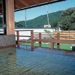 Отель Aizu Higashiyama Onsen Tsuki no Akari Айдзувакамацу с домашними животными