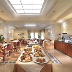 Отель Piramidi Hotel Италия, Лимена - отзывы, цены и фото номеров - забронировать отель Piramidi Hotel онлайн питание