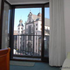 Отель Domspatz Hotel | Boardinghouse Германия, Кёльн - 1 отзыв об отеле, цены и фото номеров - забронировать отель Domspatz Hotel | Boardinghouse онлайн балкон