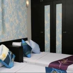 Отель Chitra Suite Spa Бангкок комната для гостей