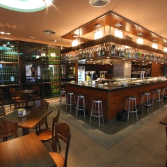 Hotel Victoria 4 гостиничный бар