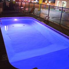Отель Sands Motel Niagara Falls США, Ниагара-Фолс - отзывы, цены и фото номеров - забронировать отель Sands Motel Niagara Falls онлайн бассейн фото 3