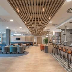 Отель Holiday Inn Express Cologne - City Centre Кёльн гостиничный бар