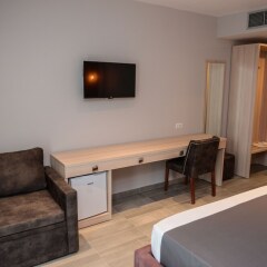 Brilliant Hotel & Spa Голем удобства в номере
