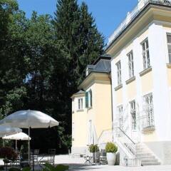 Отель Villa Trapp Зальцбург