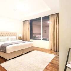 Отель Bright and Luxurious Apt in the Heart of Difc! Дубай комната для гостей фото 3