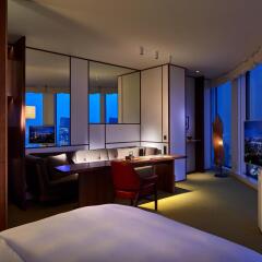 Отель Andaz Tokyo Toranomon Hills - a concept by Hyatt Япония, Токио - 1 отзыв об отеле, цены и фото номеров - забронировать отель Andaz Tokyo Toranomon Hills - a concept by Hyatt онлайн удобства в номере