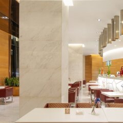 Отель Holiday Inn Express Chengdu Gulou гостиничный бар