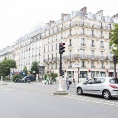 Отель Contemporary Chic by Place de la Nation