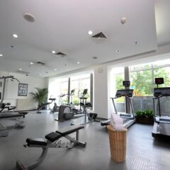 Отель Oak Chateau Beijing фитнесс-зал