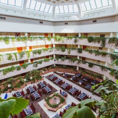 Гостиница Холидей Инн Москва Виноградово (Holiday Inn Moscow Vinogradovo) в Москве - забронировать гостиницу Холидей Инн Москва Виноградово (Holiday Inn Moscow Vinogradovo), цены и фото номеров спортивное сооружение
