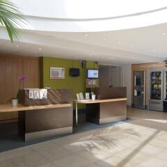 Отель B&B Hôtel LYON Centre Part-Dieu Gambetta Франция, Лион - отзывы, цены и фото номеров - забронировать отель B&B Hôtel LYON Centre Part-Dieu Gambetta онлайн интерьер отеля фото 2