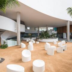 Отель Baobab Suites фитнесс-зал
