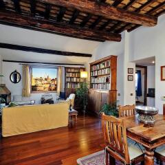 Апартаменты Piazza Mattei Terrace Apartment интерьер отеля фото 3