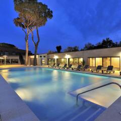 Salles Hotel Aeroport de Girona бассейн фото 3