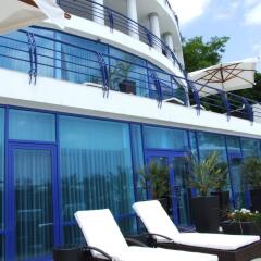 Гостиница Мини-отель Stella Residence Club Украина, Одесса - 7 отзывов об отеле, цены и фото номеров - забронировать гостиницу Мини-отель Stella Residence Club онлайн балкон