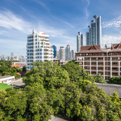 Отель Like Sukhumvit 16 Бангкок