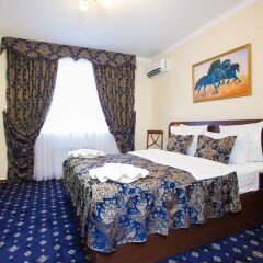 Гостиница Grand Leonardo Hotel в Краснодаре отзывы, цены и фото номеров - забронировать гостиницу Grand Leonardo Hotel онлайн Краснодар комната для гостей фото 2