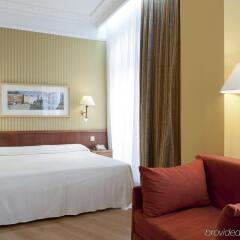 Отель NH Collection Madrid Gran Vía Испания, Мадрид - 1 отзыв об отеле, цены и фото номеров - забронировать отель NH Collection Madrid Gran Vía онлайн комната для гостей фото 5