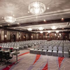 Movenpick Hotel & Apartments Bur Dubai фото 2