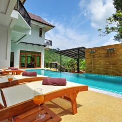 Отель Patong Hill Estate 8 бассейн фото 3