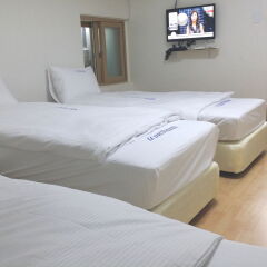 Отель Gana Myongdong Guesthouse комната для гостей фото 2