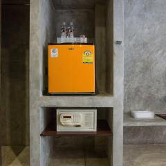 Отель Buddy Boutique Inn сейф в номере