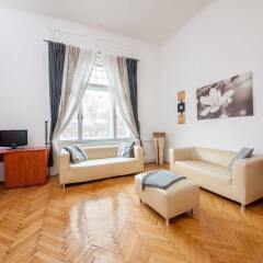 Отель Karma Boutique Apartments Венгрия, Будапешт - отзывы, цены и фото номеров - забронировать отель Karma Boutique Apartments онлайн комната для гостей фото 4
