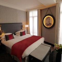 Отель Maison Astor Paris, Curio Collection by Hilton комната для гостей
