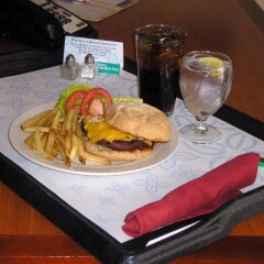 Отель Hilton Garden Inn Akron Canton Airport гостиничный бар