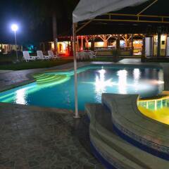 Finca Hotel La Marsellesa бассейн
