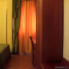 Hotel Bright удобства в номере фото 2