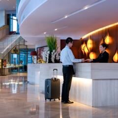 Отель Huaqiang Plaza Hotel Shenzhen Китай, Шэньчжэнь - 1 отзыв об отеле, цены и фото номеров - забронировать отель Huaqiang Plaza Hotel Shenzhen онлайн
