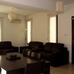 Отель Sand Beach Villas 8 Кипр, Ларнака - отзывы, цены и фото номеров - забронировать отель Sand Beach Villas 8 онлайн комната для гостей фото 4