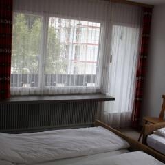 Отель Hostel Casa Franco Швейцария, Санкт-Мориц - отзывы, цены и фото номеров - забронировать отель Hostel Casa Franco онлайн комната для гостей фото 4