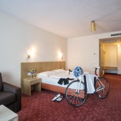 Hotel Weingarten Кальдаро-сулла-Страда-дель-Вино комната для гостей фото 2