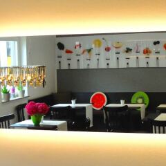 Hotel Sirrah