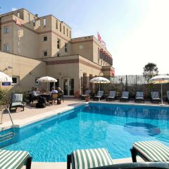 Отель ibis Jerez de La Frontera Испания, Херес-де-ла-Фронтера - отзывы, цены и фото номеров - забронировать отель ibis Jerez de La Frontera онлайн бассейн