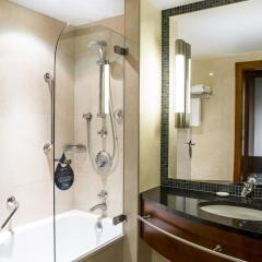 Отель Radisson Blu Hotel, Wroclaw Польша, Вроцлав - 1 отзыв об отеле, цены и фото номеров - забронировать отель Radisson Blu Hotel, Wroclaw онлайн ванная фото 2