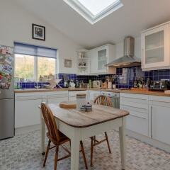 Отель Beautiful 1 Bedroom Flat in Stoke Newington в номере фото 2